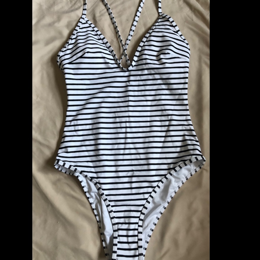 One piece bathing suit - back and white stripes